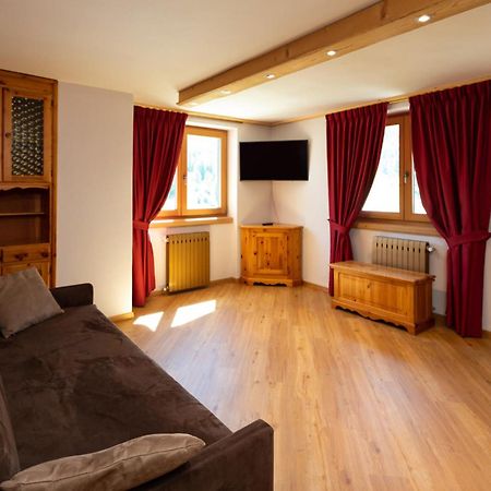 Casa Marcos Lägenhet Livigno Exteriör bild