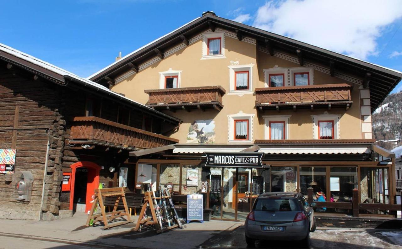 Casa Marcos Lägenhet Livigno Exteriör bild