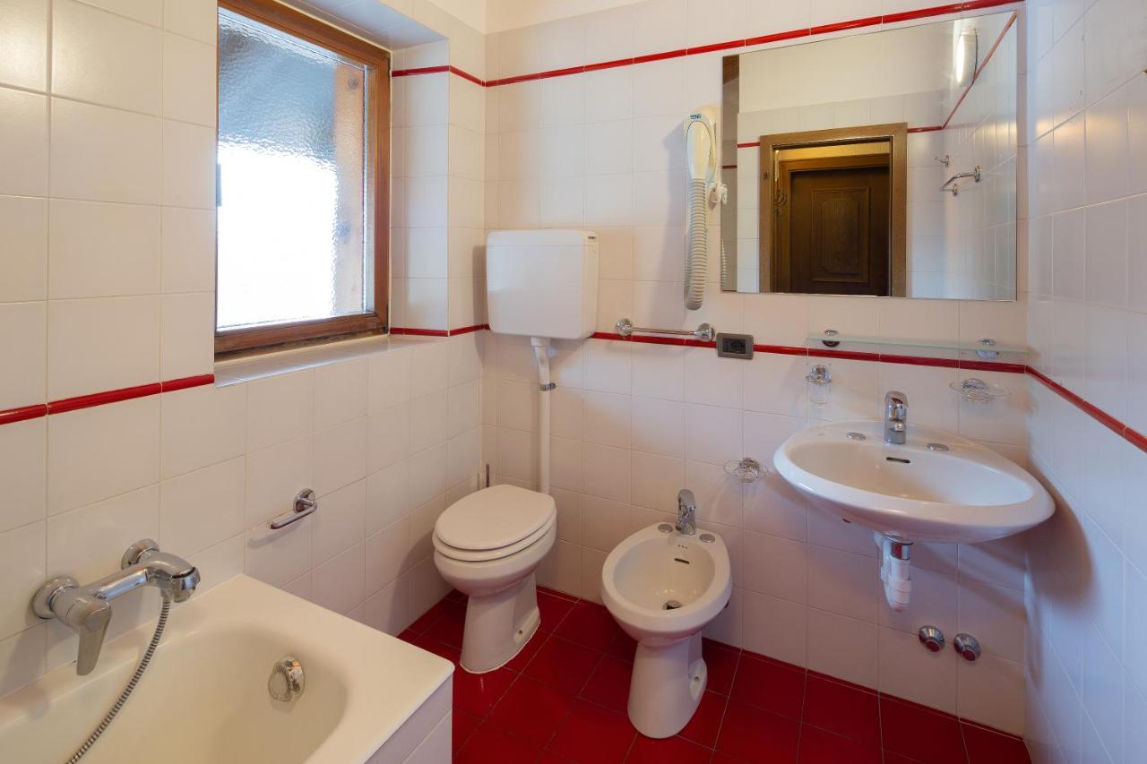 Casa Marcos Lägenhet Livigno Exteriör bild
