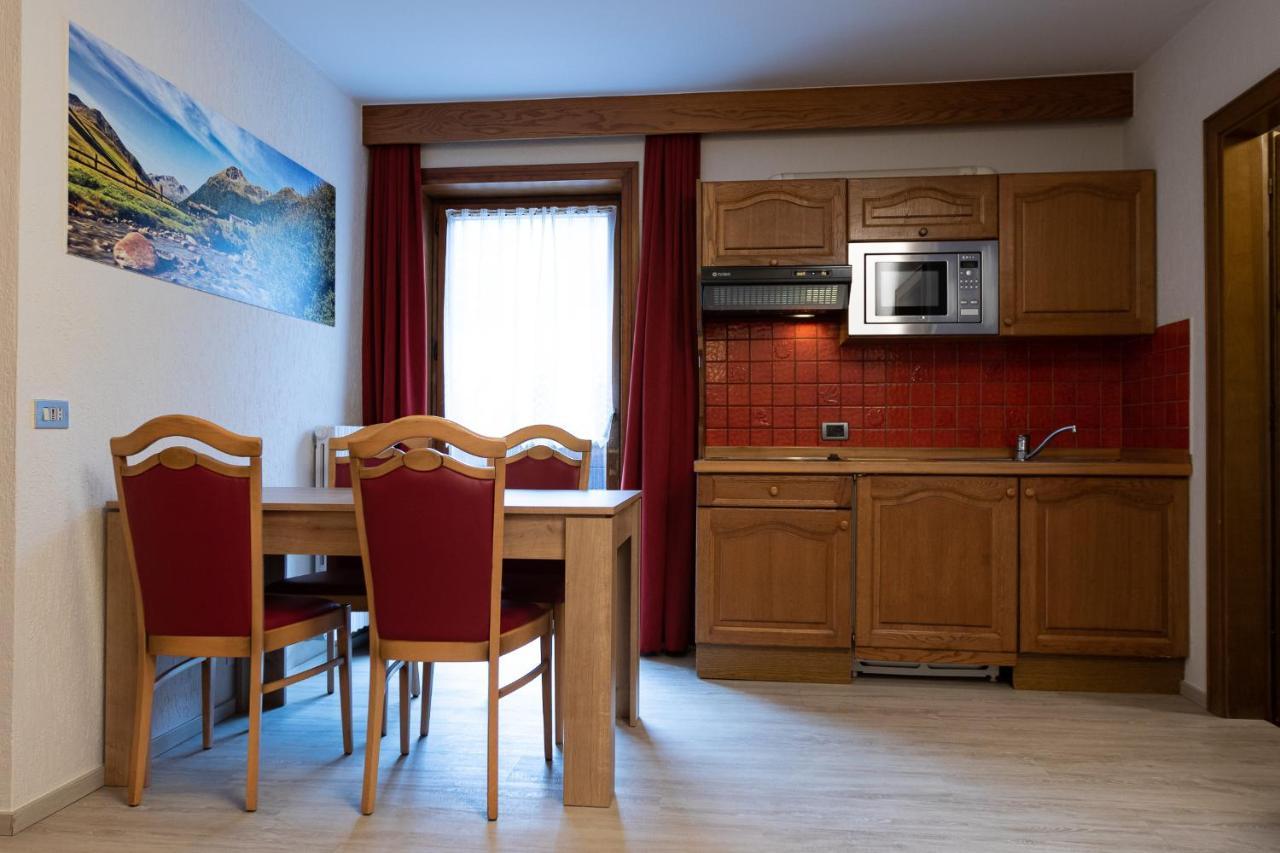 Casa Marcos Lägenhet Livigno Exteriör bild