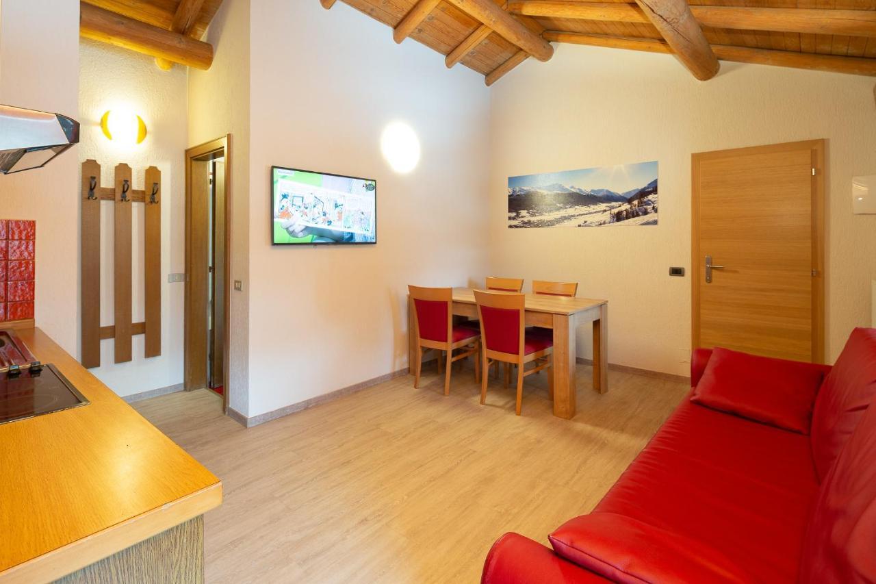 Casa Marcos Lägenhet Livigno Exteriör bild