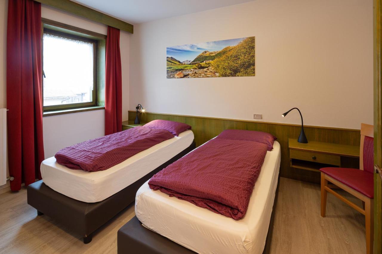 Casa Marcos Lägenhet Livigno Exteriör bild