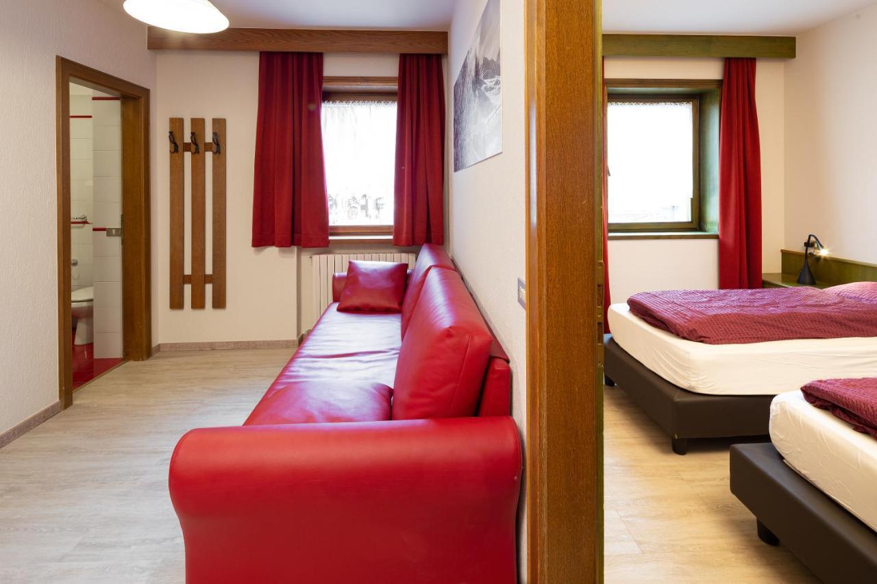 Casa Marcos Lägenhet Livigno Exteriör bild