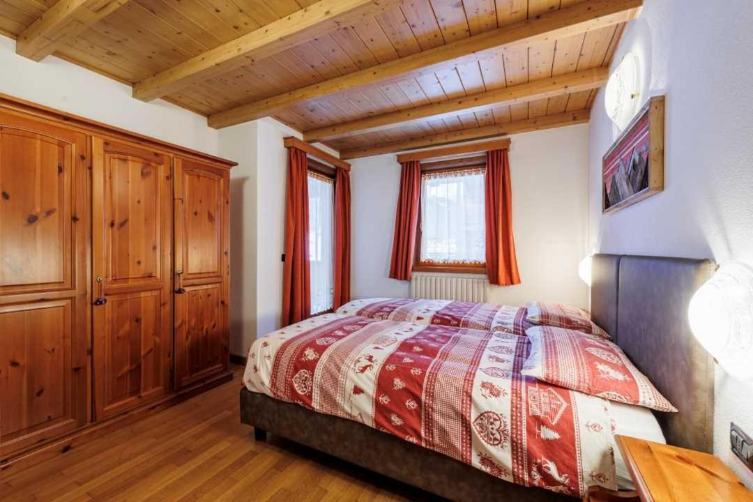 Casa Marcos Lägenhet Livigno Exteriör bild