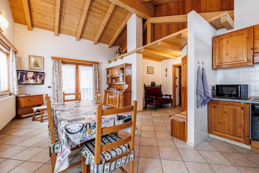 Casa Marcos Lägenhet Livigno Exteriör bild